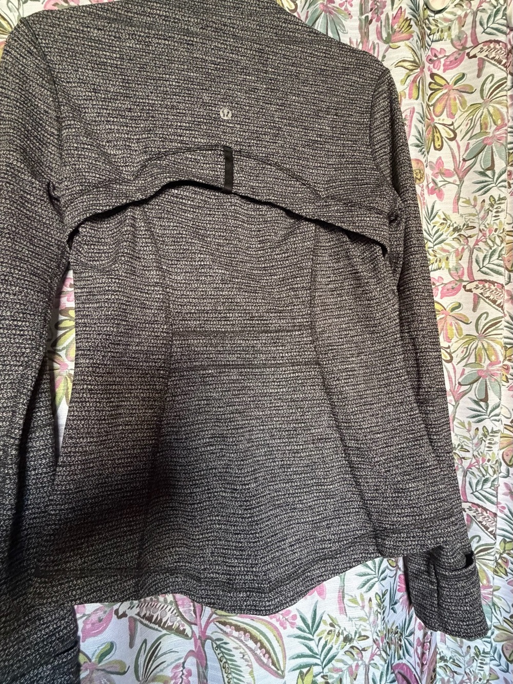 Lululemon Heathered Gray Long Sleeve Athletic Jacket